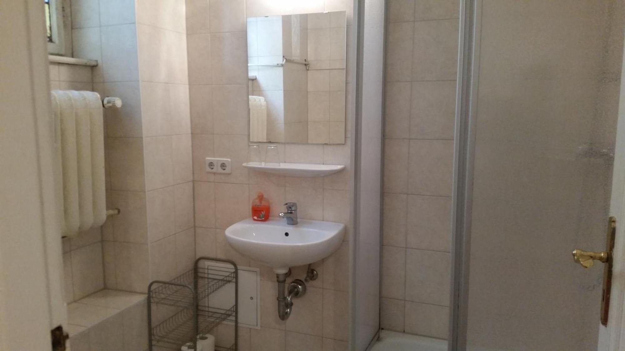 Quintuple Room,134288247:JPEG